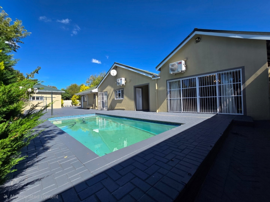 5 Bedroom Property for Sale in Heuwelsig Free State